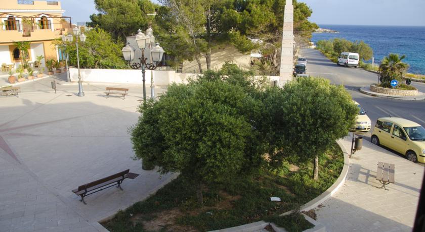 Lampedusa Hotel Room photo