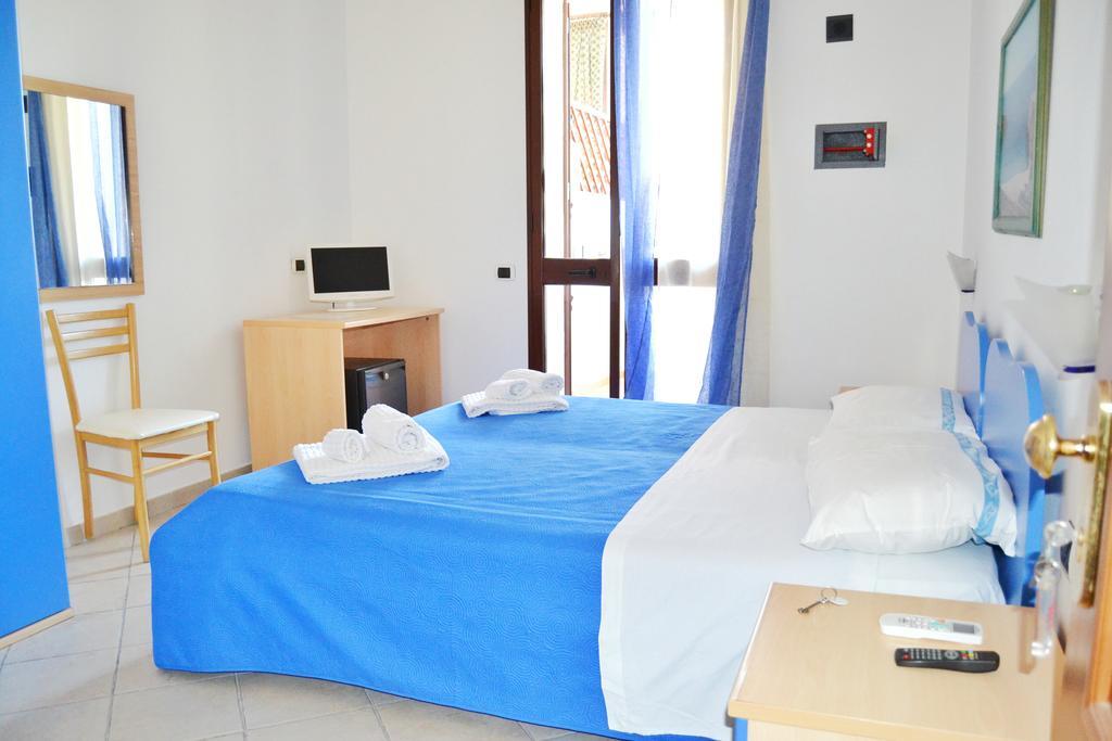 Lampedusa Hotel Room photo